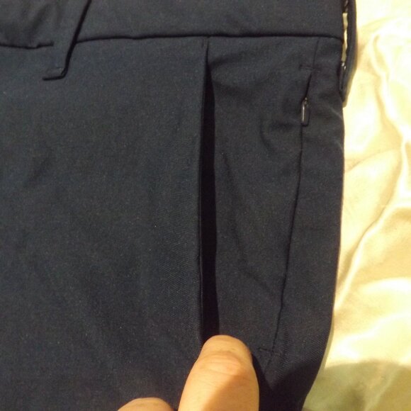 SWISSTECH Men's Performance Shorts Size 42 Navy Blue Hidden Zip Pocket - Picture 4 of 7